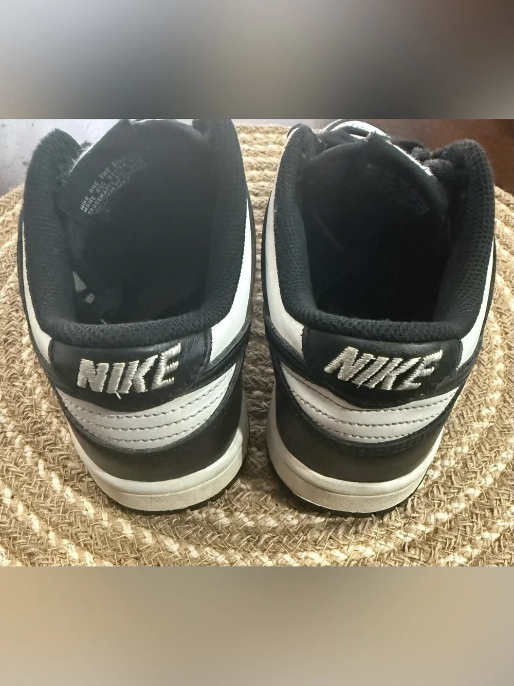 Nike Dunks (PANDA) YOUTH 3.5 Low